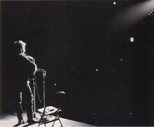 724px-Bob_Dylan_in_November_1963-5