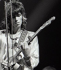 200px-Keith-Richards_and_guitar